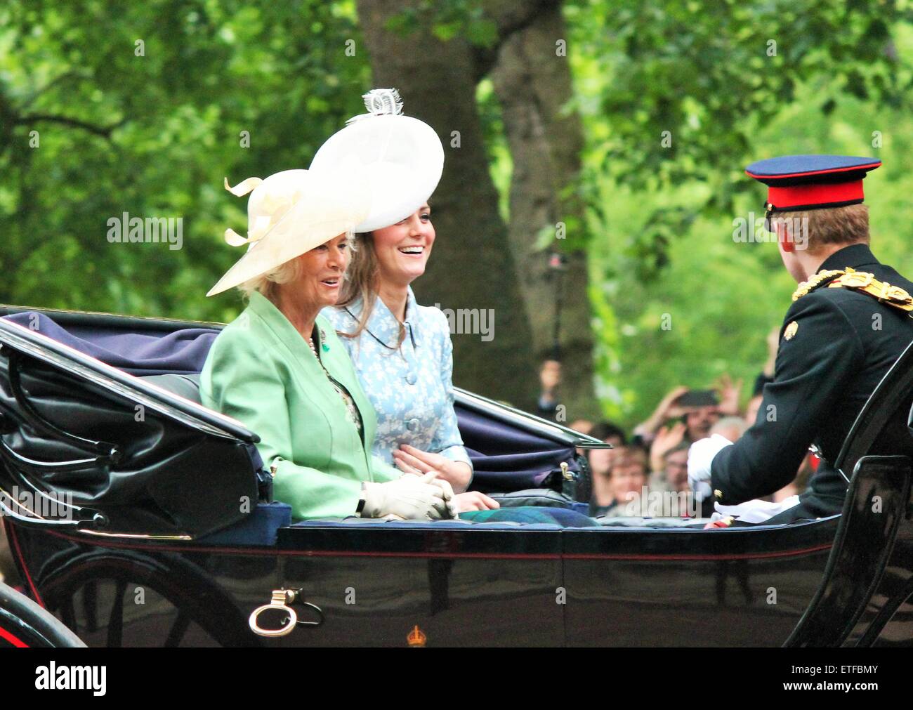 London, UK, 13. Juni 2015: Kate Middleton, Prinz Harry & Camilla Rosemary an der Queen's Birthday Parade, "die Farbe 'Foto Foto Stockfoto