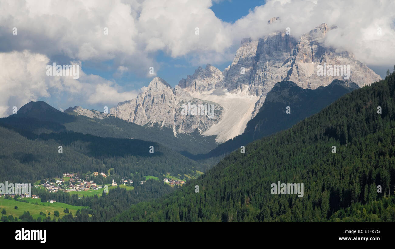 Monte Pelmo (3168 m), Dolomiten von Belluno, Italien. Stockfoto