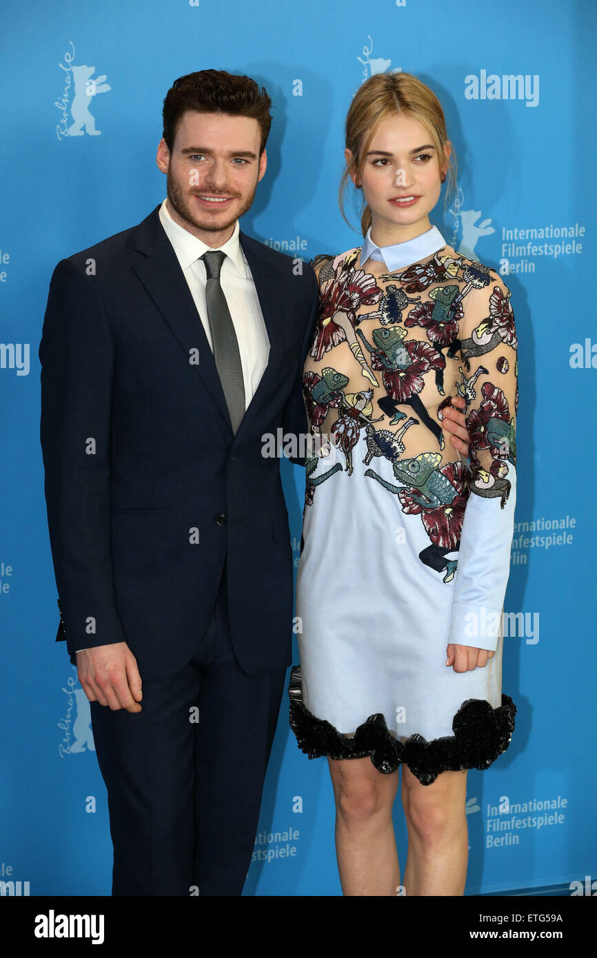 65. Berlin International Film Festival - "Aschenputtel" - Fototermin mit: Richard Müller, Lily James wo: Berlin, Deutschland bei: 13. Februar 2015 Credit: WENN.com Stockfoto