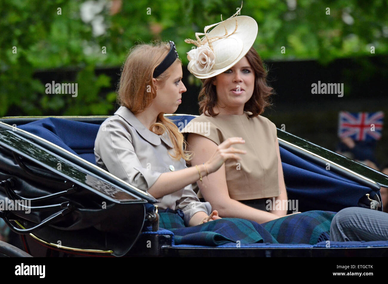 Prinzessinnen Eugenie und Beatrice. Trooping of the Color in The Mall