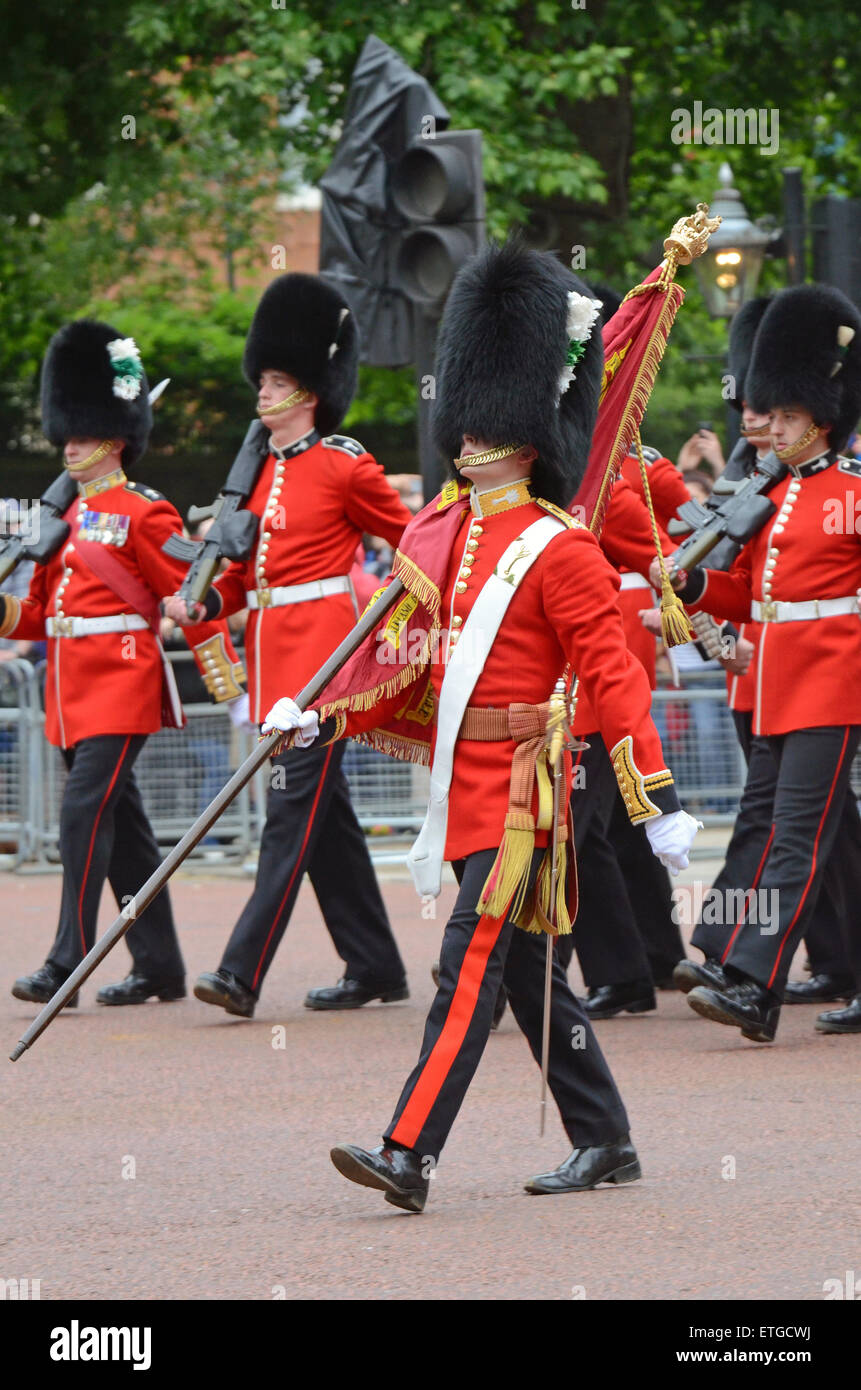 Die Farbe der Waliser-Garde des 1. Bataillons. Truppe der Farbe in der Mall. London Stockfoto