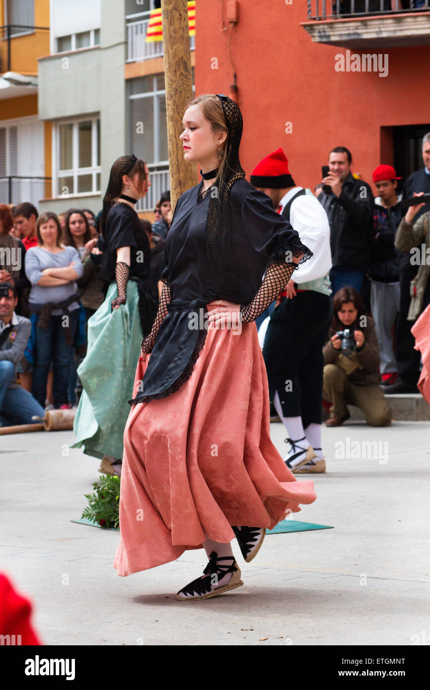 Festa de l ' Arbre ich Ball del Cornut in Cornellà de Terri. Stockfoto