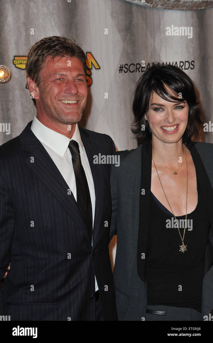 LOS ANGELES, CA - 15. Oktober 2011: "Game of Thrones" Sean Bean & Lena Headey auf Spike TV Scream Awards 2011 in den Universal Studios, Hollywood-stars. 15. Oktober 2011 Los Angeles, CA Stockfoto