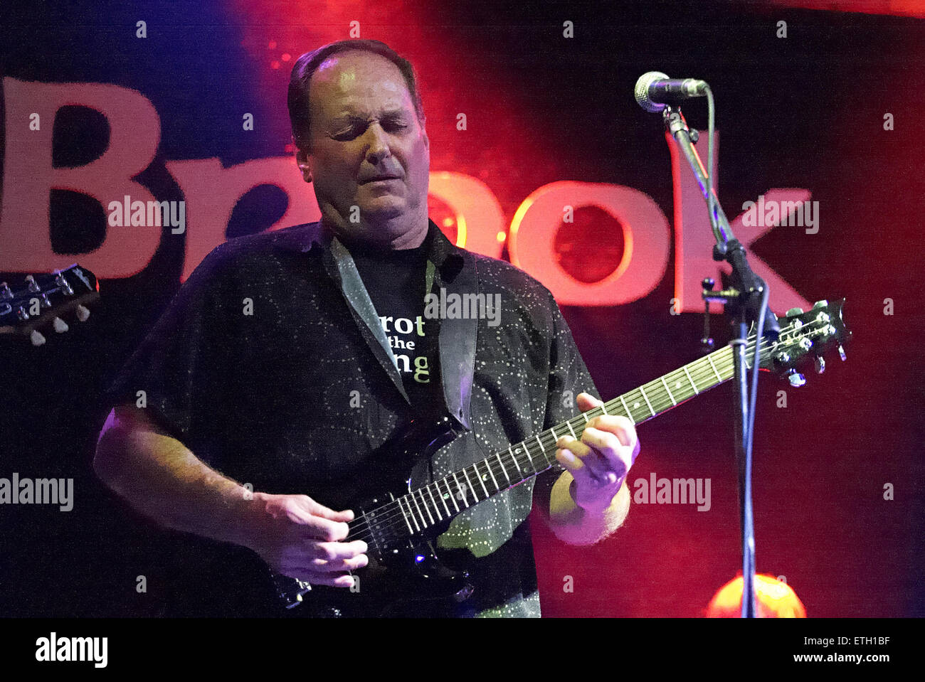 Sam Andrews, Gründer-Gitarrist der Band Big Brother-Holdinggesellschaft, die Sängerin Janis Joplin vorgestellten gestorben im Alter von 73 Featuring: Sam Andrews wo: Southampton, Vereinigtes Königreich: 20. Februar 2015 Credit: WENN.com Stockfoto