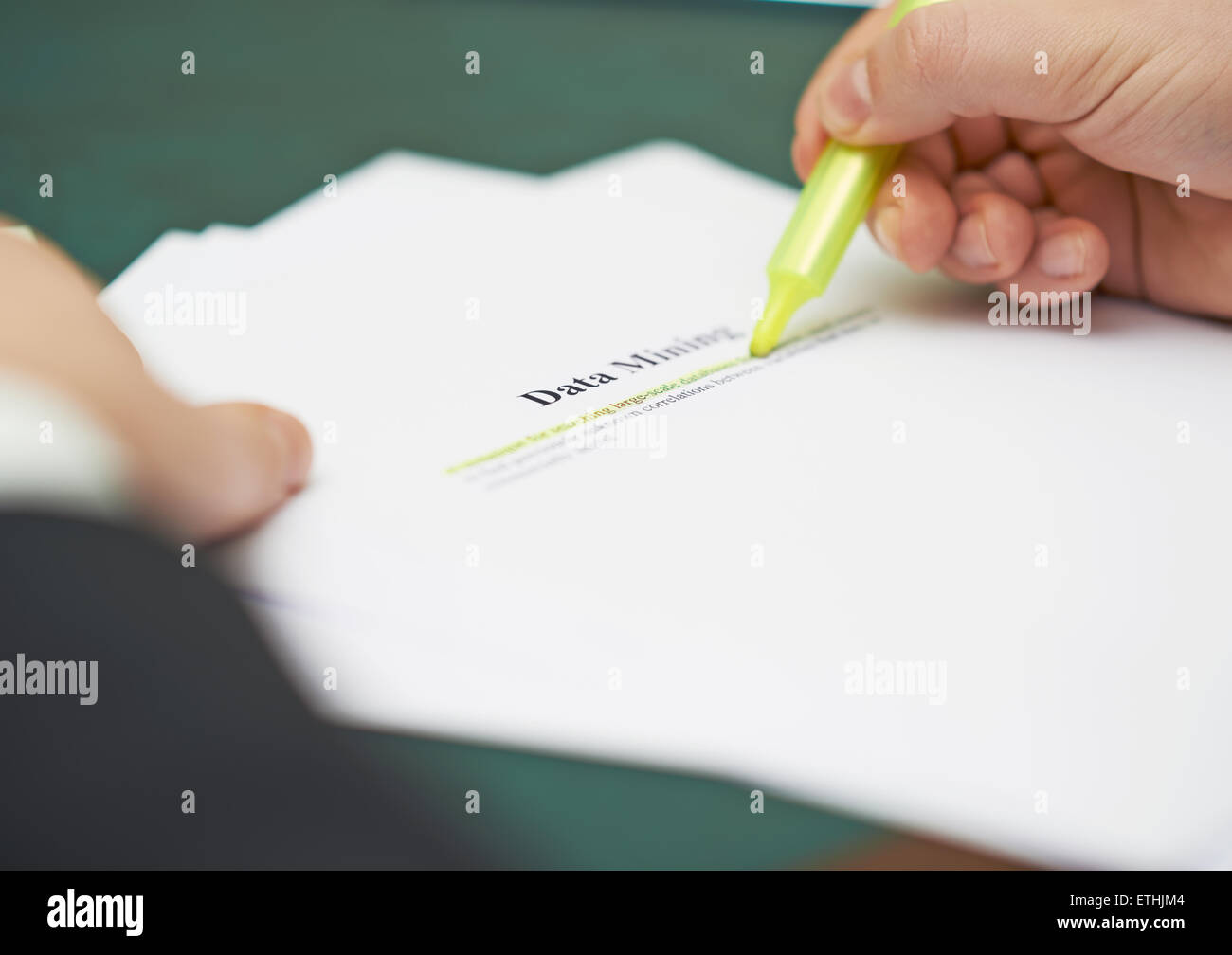 Markieren von Wörtern in einer Daten-Bergbau-definition Stockfoto
