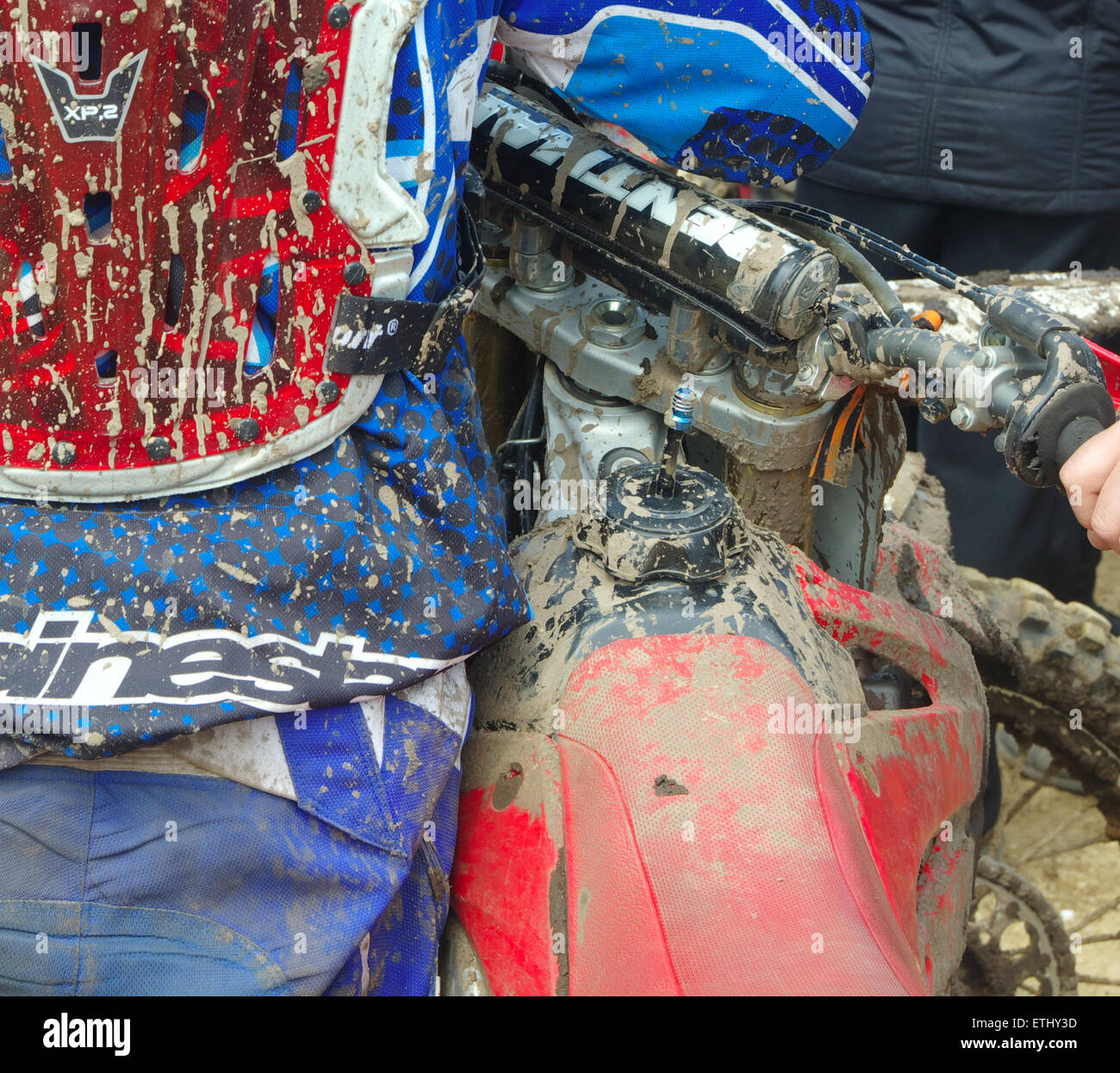 Racing Motorrad Gas-Tank nach dem Rennen Nachodka Russland 04.12.2015 Stockfoto