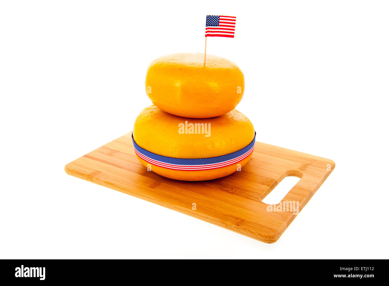 Zwei gestapelt ganze amerikanische Käse isoliert auf weißem Hintergrund Stockfoto