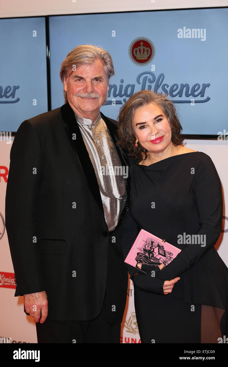 Goldene Kamera Awards 2015 in Messehallen - Arrvials mit: Peter Simonischek, Brigitte Karner Where: Hamburg, Deutschland bei: Kredit-28. Februar 2015: Franco Gulotta/WENN.com Stockfoto