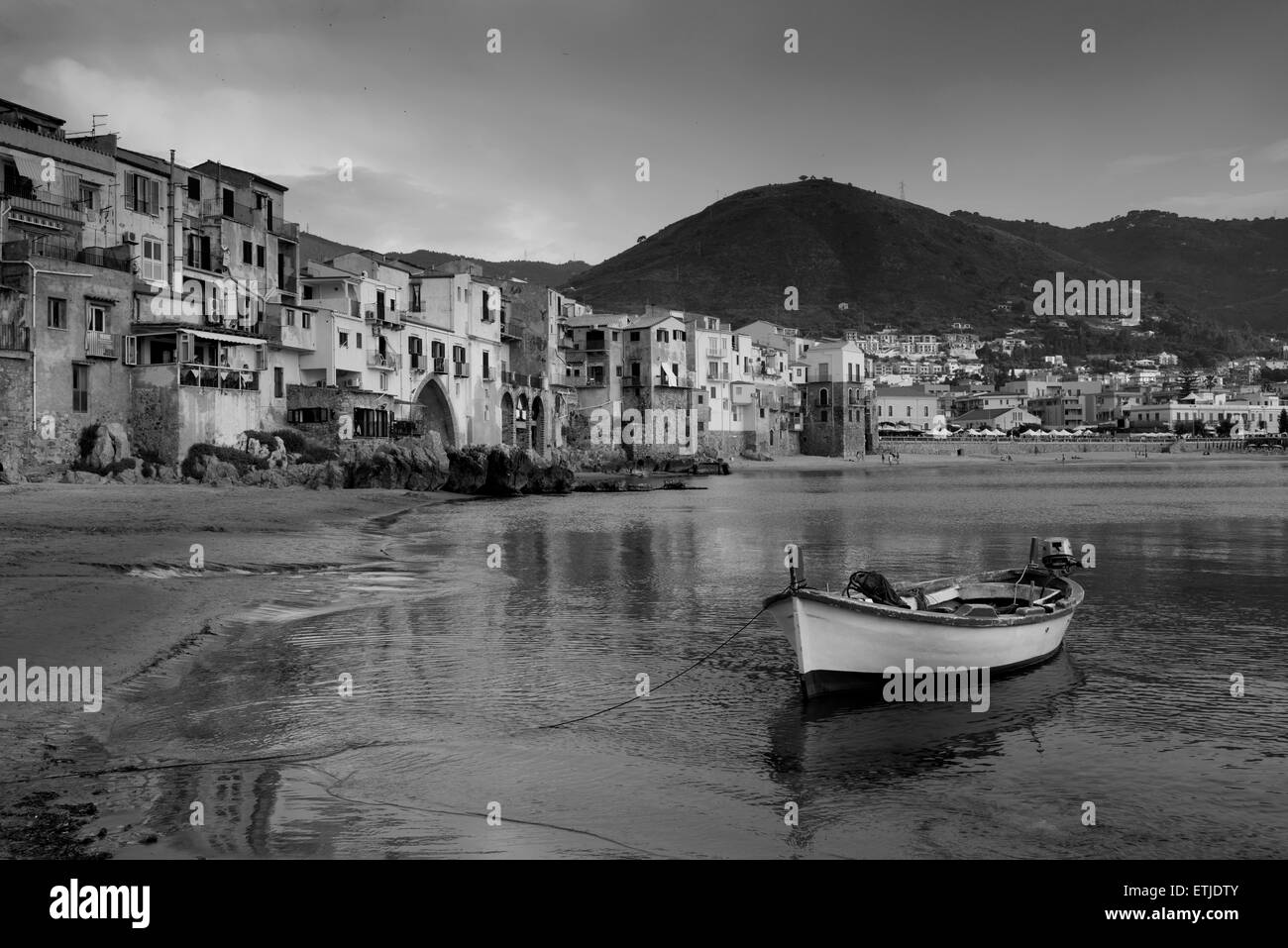 Blick auf die Altstadt. Cefalu, Sizilien Stockfoto