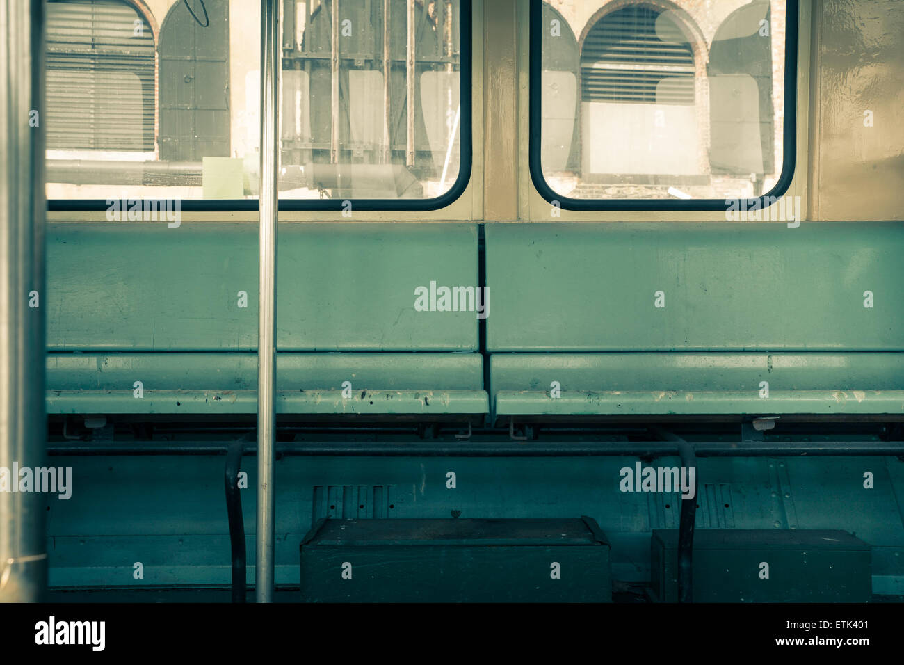 Vintage getönten Stadt-Bus-Sitze auf leeren bus Stockfoto