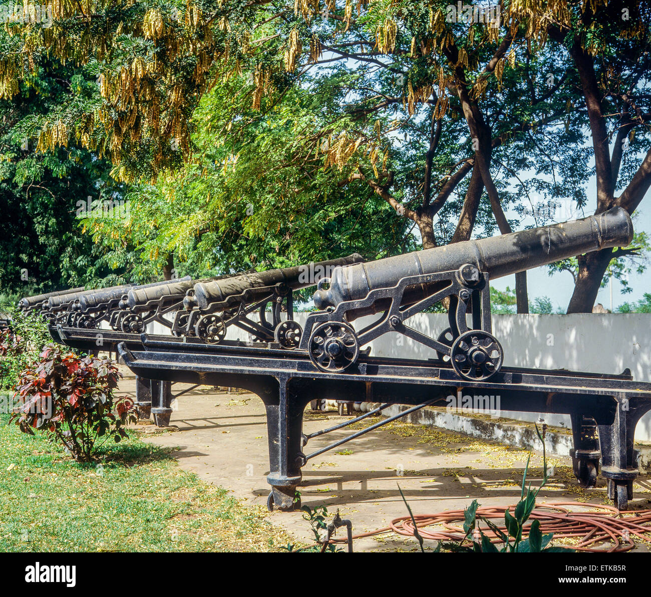 Jahrgang sechs gun Batterie, Banjul, Gambia, Westafrika Stockfoto