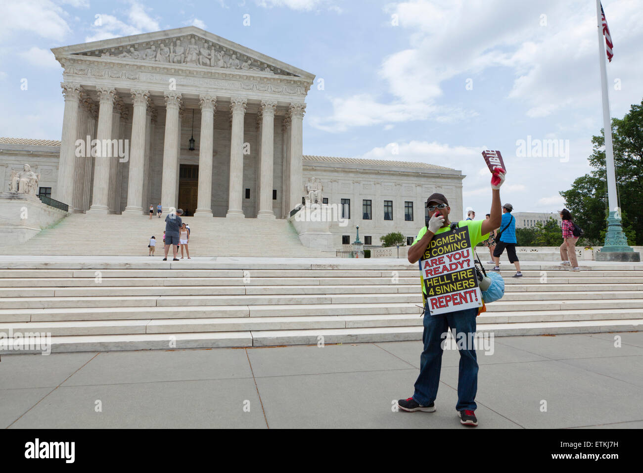 Christian Straße Prediger Missionierung vor den obersten Gerichtshof - Washington, DC USA Stockfoto