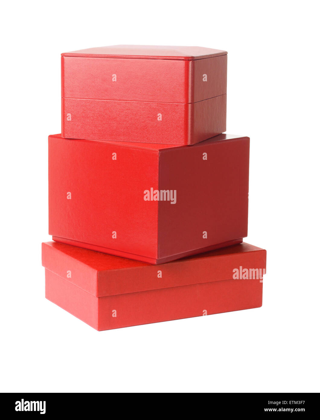 Stapel von roten Geschenk-Boxen auf weißem Hintergrund Stockfoto