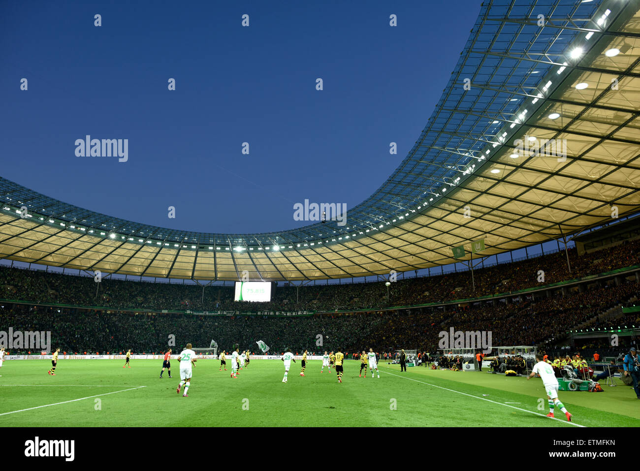 DFB Pokalfinale 2015, Olympiastadion am Abend, Berlin, Deutschland Stockfoto