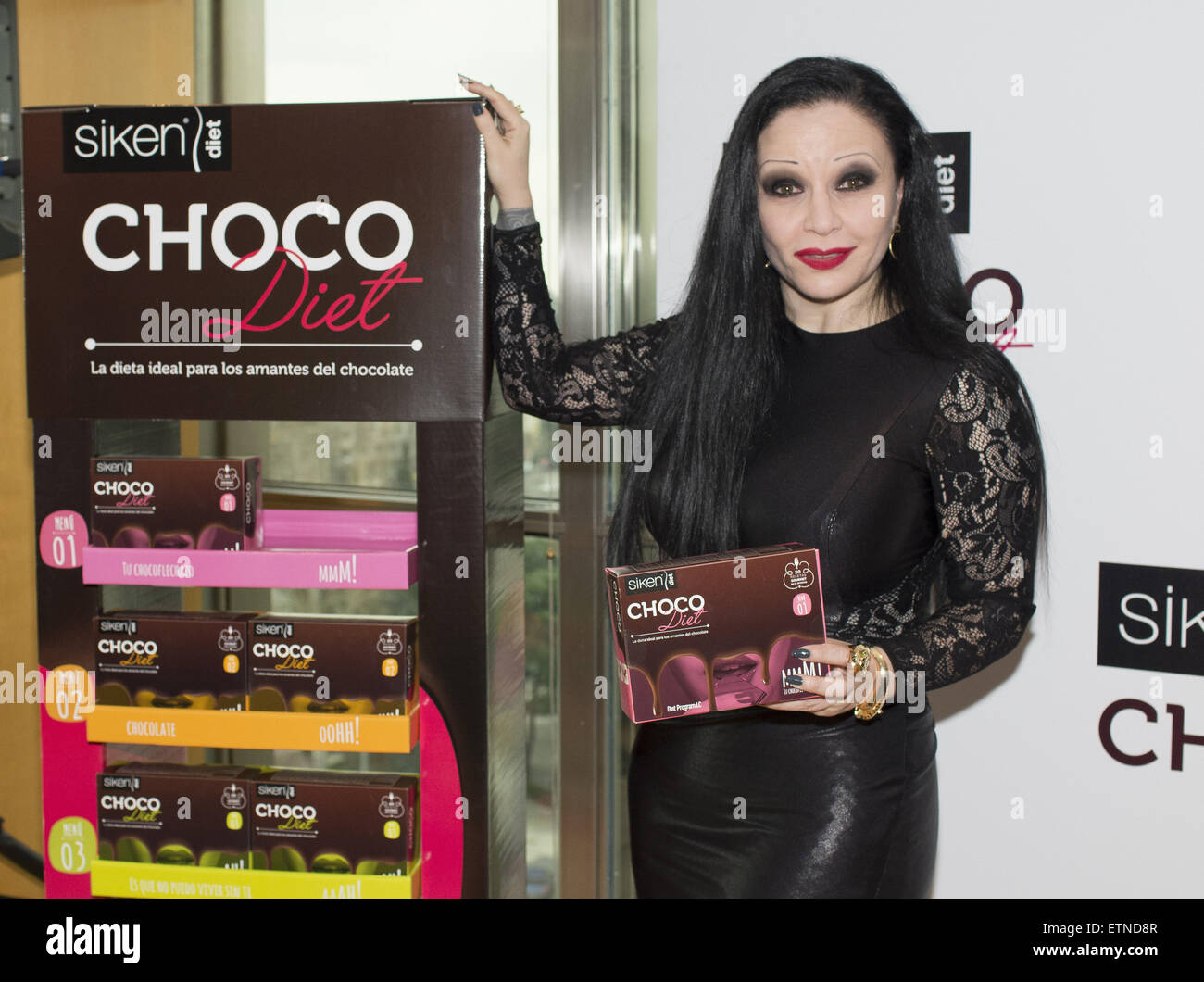 Sängerin Alaska besucht die "Chocodiet" Fototermin bei El Corte Ingles Store Madrid mit: jova-Olvido Gara, Alaska wo: Madrid, Spanien bei: Kredit-17. März 2015: Oscar Gonzalez/WENN.com Stockfoto