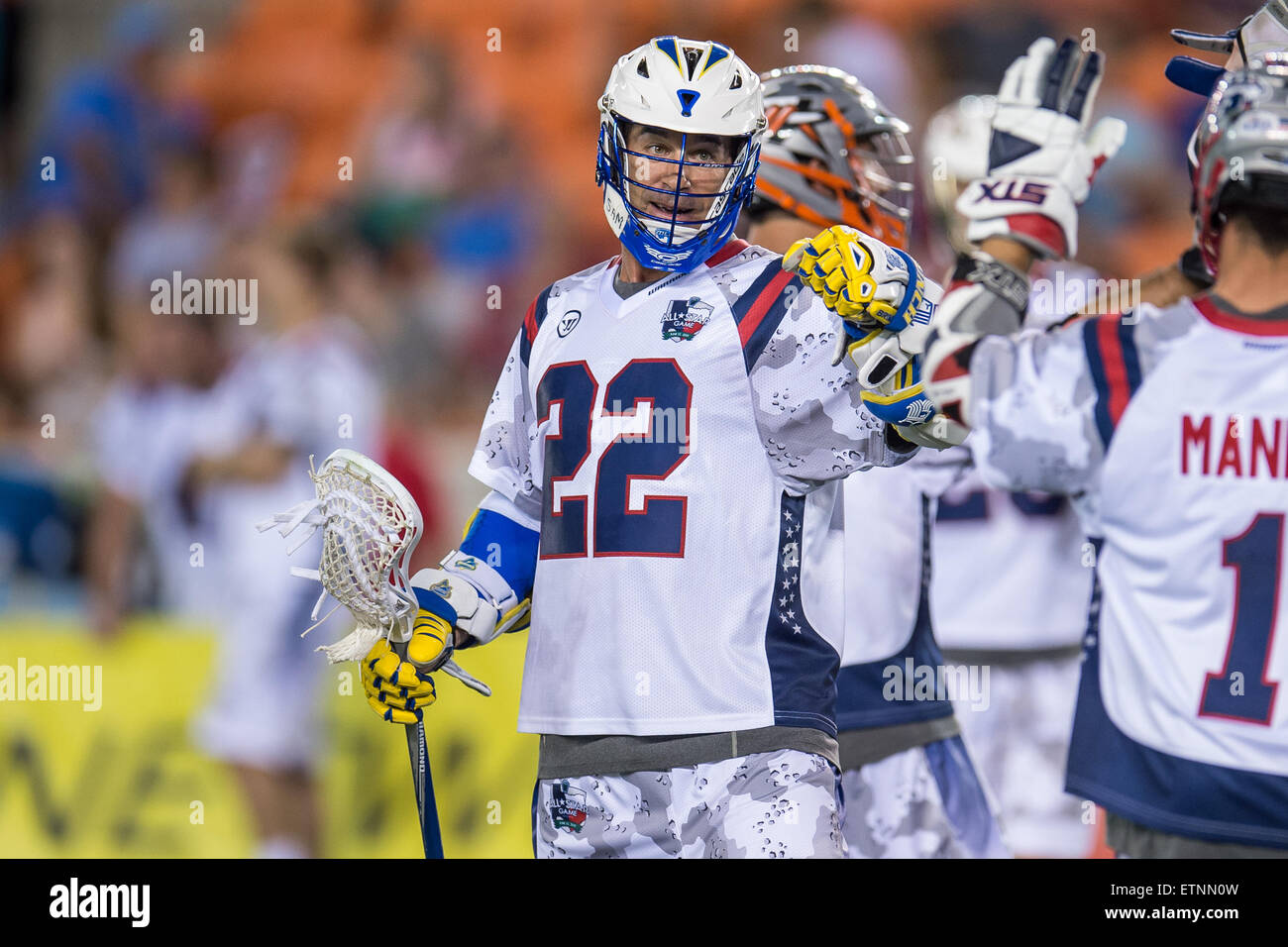 Houston, Texas, USA. 13. Juni 2015. Gladiatoren Angreifer Casey Powell (22) feiert ein Ziel während der Major League Lacrosse All-Star Game BBVA Compass-Stadion in Houston, TX am 13. Juni 2015. Die Gladiatoren gewann 27-15. © Trask Smith/ZUMA Draht/Alamy Live-Nachrichten Stockfoto