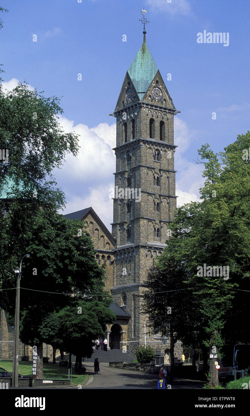 BEL, Belgien, Eastbelgium, Buetgenbach, Kirche St. Stephanus.  BEL, Belgien, Ostbelgien, Buetgenbach, St. Stephanuskirche. Stockfoto
