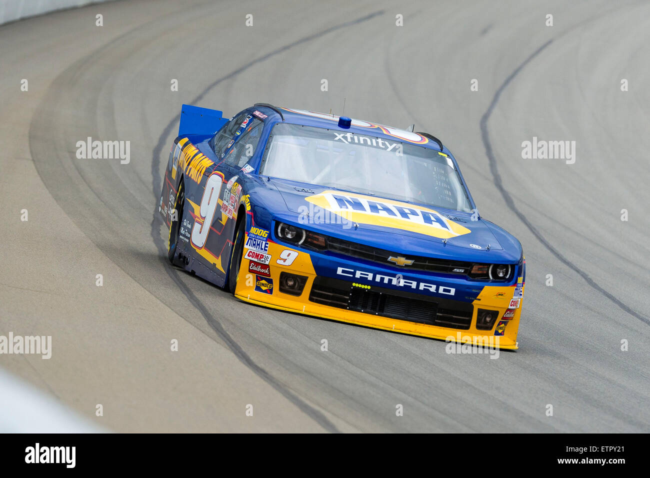 Brooklyn, MI, USA. 14. März 2015. Brooklyn, MI - 12. Juni 2015: Chase Elliott (9) braucht, um die Strecke für die tolle Clips 250 auf dem Michigan International Speedway in Brooklyn, MI. © Csm/Alamy Live-Nachrichten Stockfoto