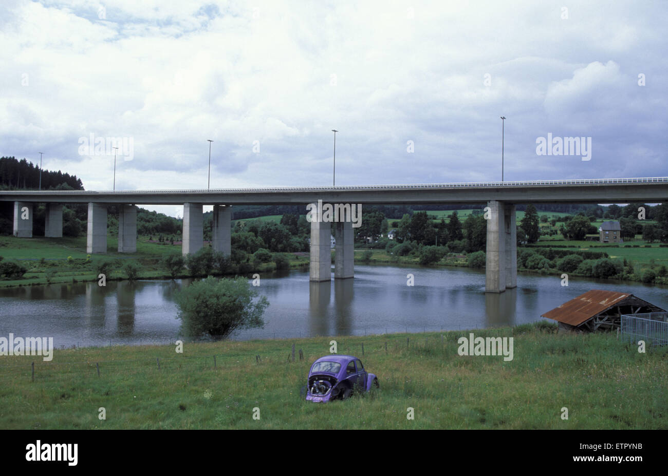 BEL, Belgien, Eastbelgium, Brücke der Autobahn A27 in Breitfeld in der Nähe von St. Vith.  BEL, Belgien, Ostbelgien, Autobahnbruecke der Stockfoto