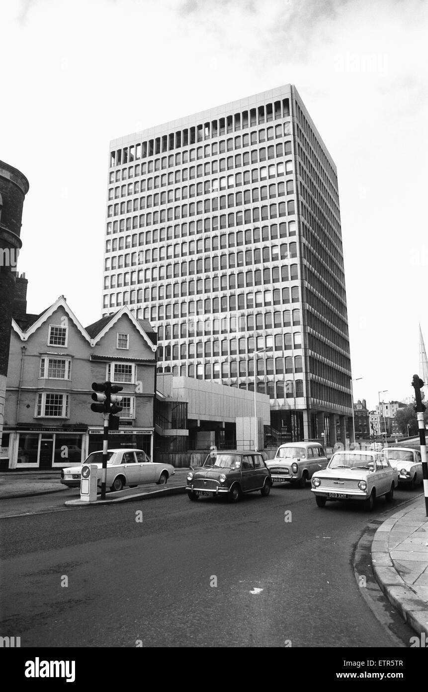 ES & ein Robinson-zentrale und Bristols erste Wolkenkratzer One Redcliffe Straße, Bristol 30. Oktober 1967 Stockfoto