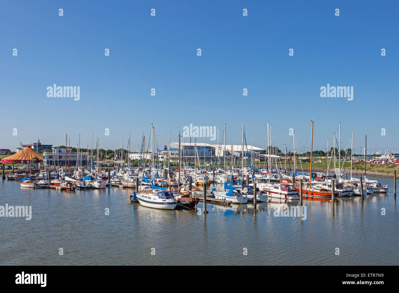 Yachthafen von Bensersiel, Harlingerland, Ost Friesland, Niedersachsen, Deutschland Stockfoto