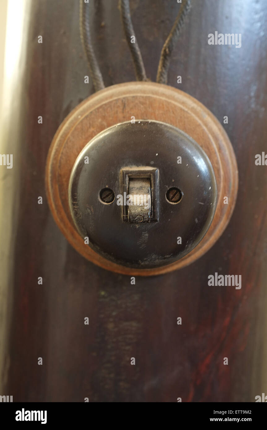 Detail der alten Vintage Lichtschalter Stockfoto