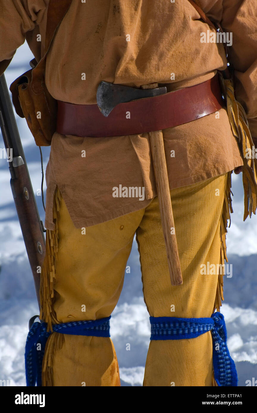 Beil und Wildleder am Schießstand, Grizzly Mountain lange Gewehre Pferd Ridge Rendezvous, Deschutes County, Oregon Stockfoto