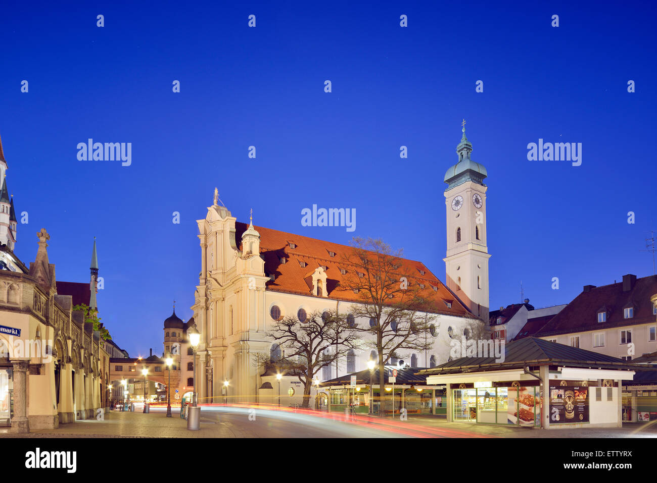 Deutschland, Bayern, München, Heiligen-Geist-Kirche am Viktualienmarkt Stockfoto