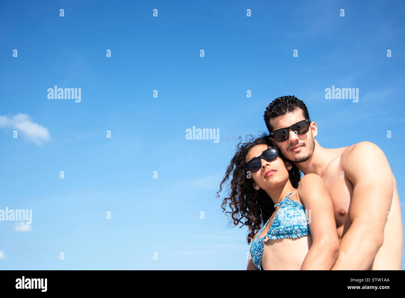 Lateinischen paar am Strand Stockfoto