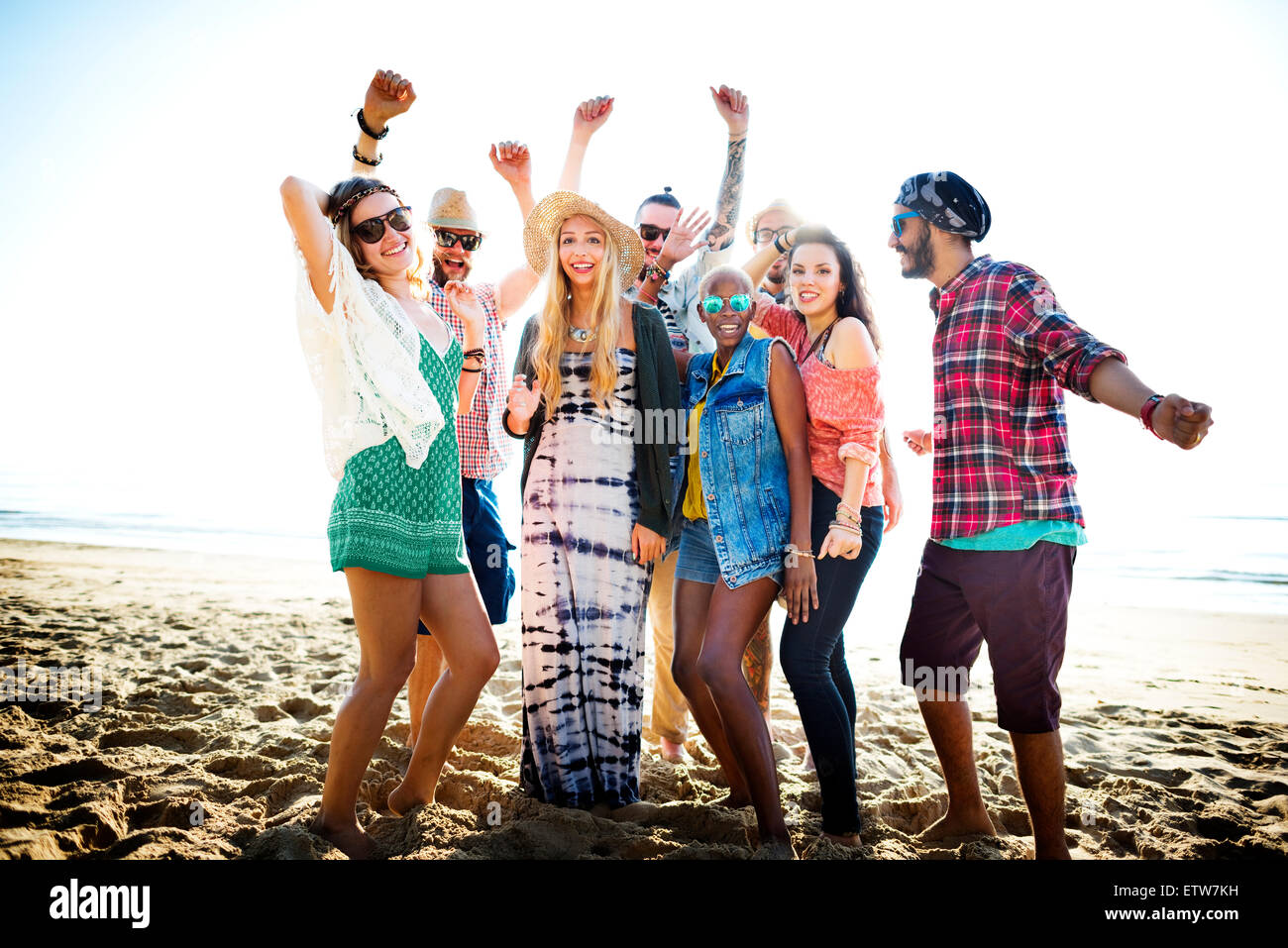 Jugendliche Freunde Beach Party Glück Konzept Stockfoto