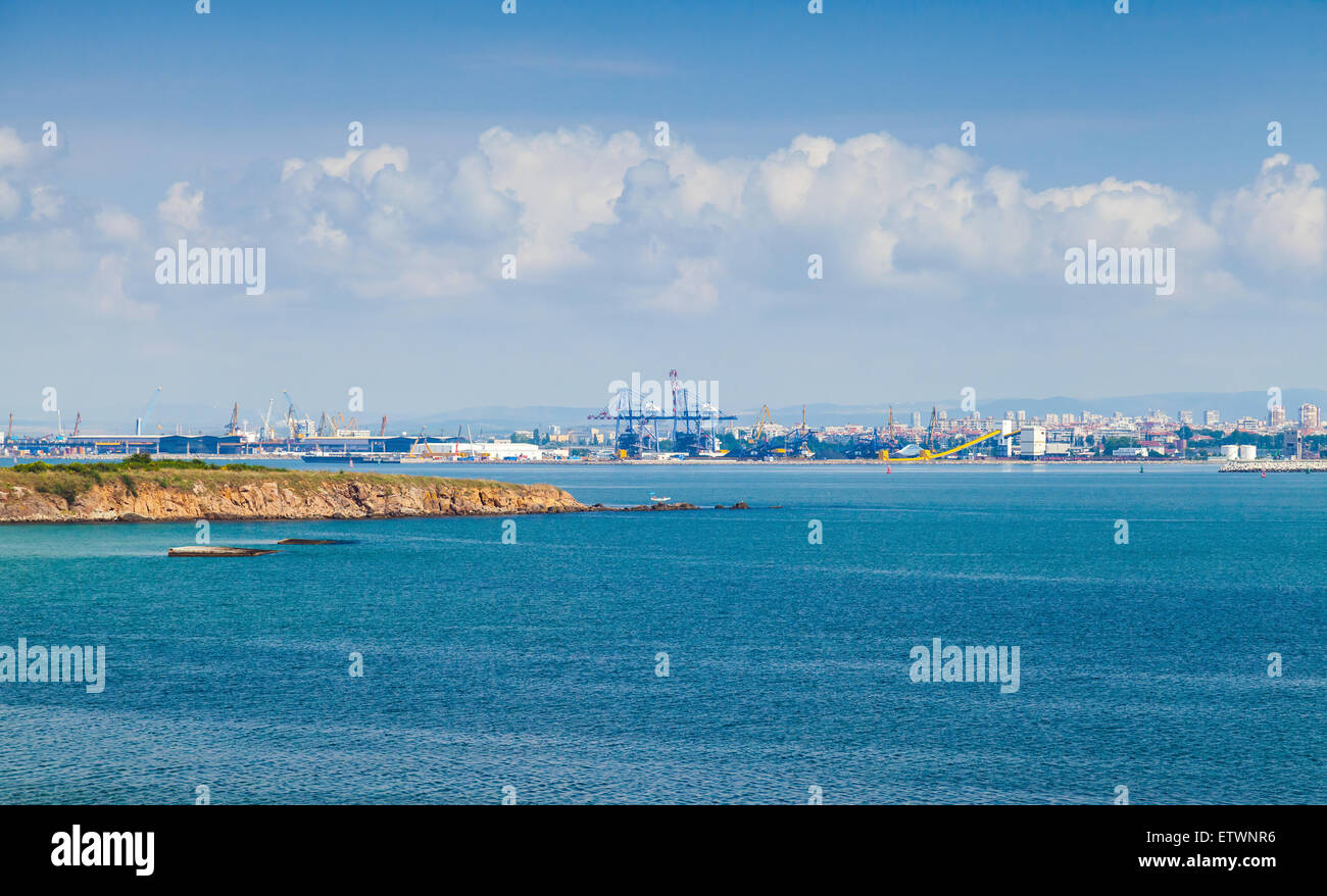 Hafen von Burgas, Schwarzes Meer, Bulgarien. Landschaft Foto panorama Stockfoto