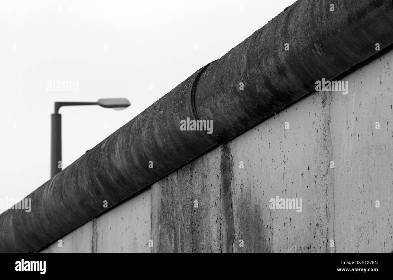 Berlin, Deutschland, Teil der ehemaligen Grenze Wand an der Gedenkstätte Berliner Mauer Stockfoto