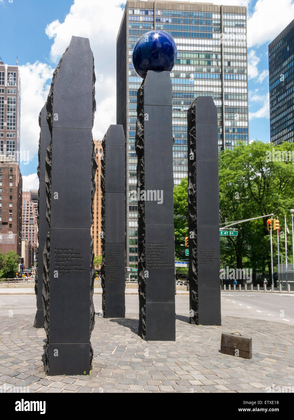 Hoffe, Skulptur, Raoul Wallenberg Denkmal vor der Vereinten Nationen, New York Stockfoto