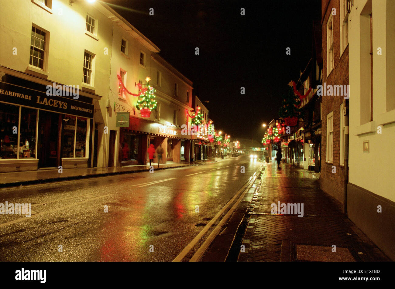 Weihnachtsbeleuchtung Stratford in Birmingham. 20. Dezember 1993 Stockfoto