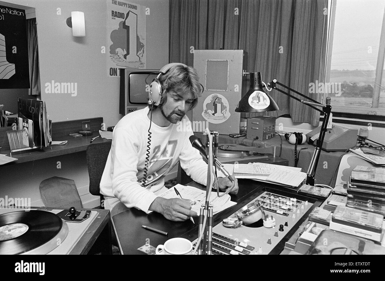 Noel Edmonds, BBC Radio One, Radio DJ, Rundfunk von Hotelzimmer, er derzeit beteiligt sich an der Texaco Auto Rallye, 1. August 1976. Stockfoto