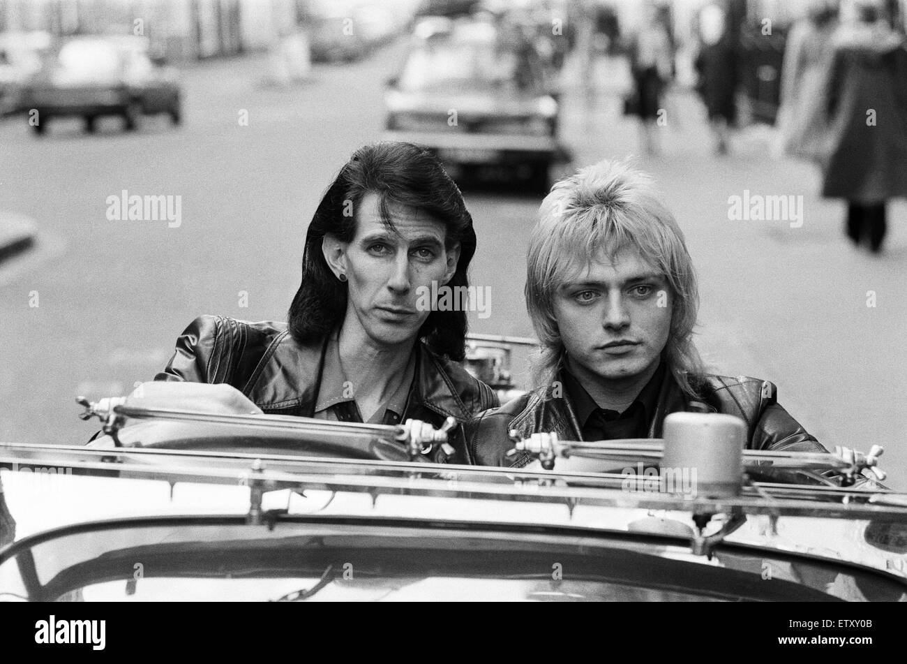 Sänger mit der amerikanischen Gruppe "Die Autos" führen. Links nach rechts Rick Ocasek und Ben Orr. 16. November 1978. Stockfoto