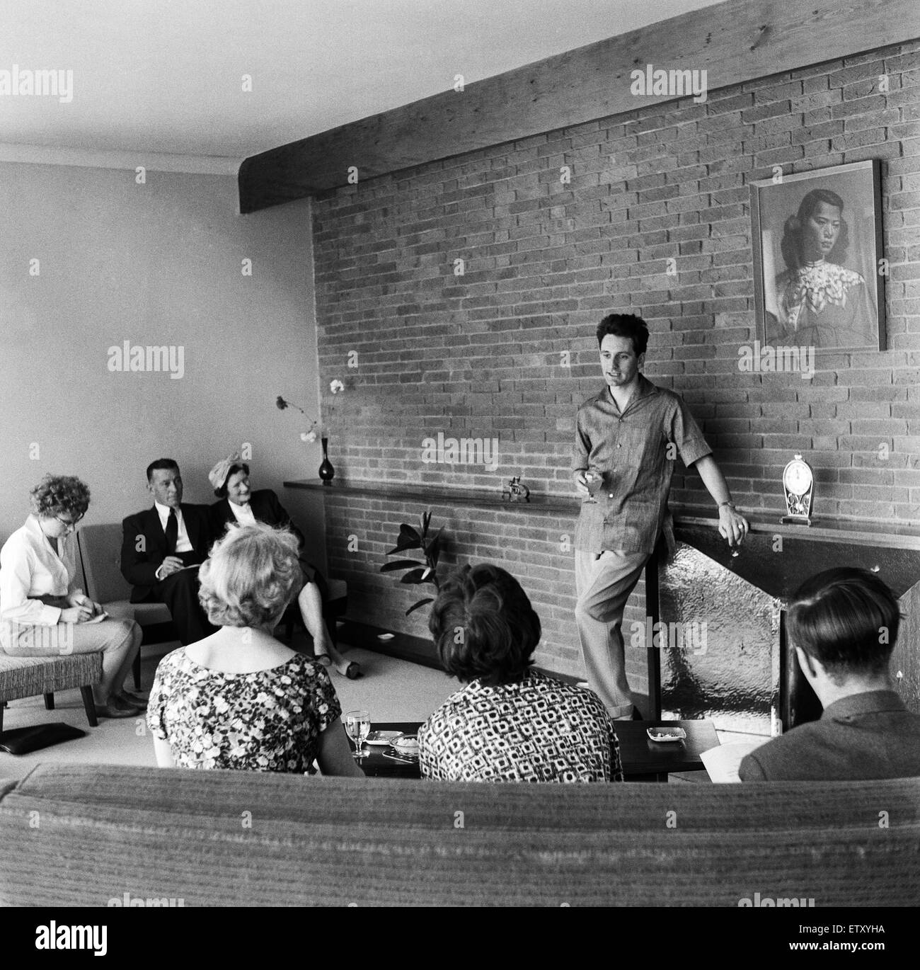 Lonnie Donegan zu Hause, 13. Mai 1959. Stockfoto