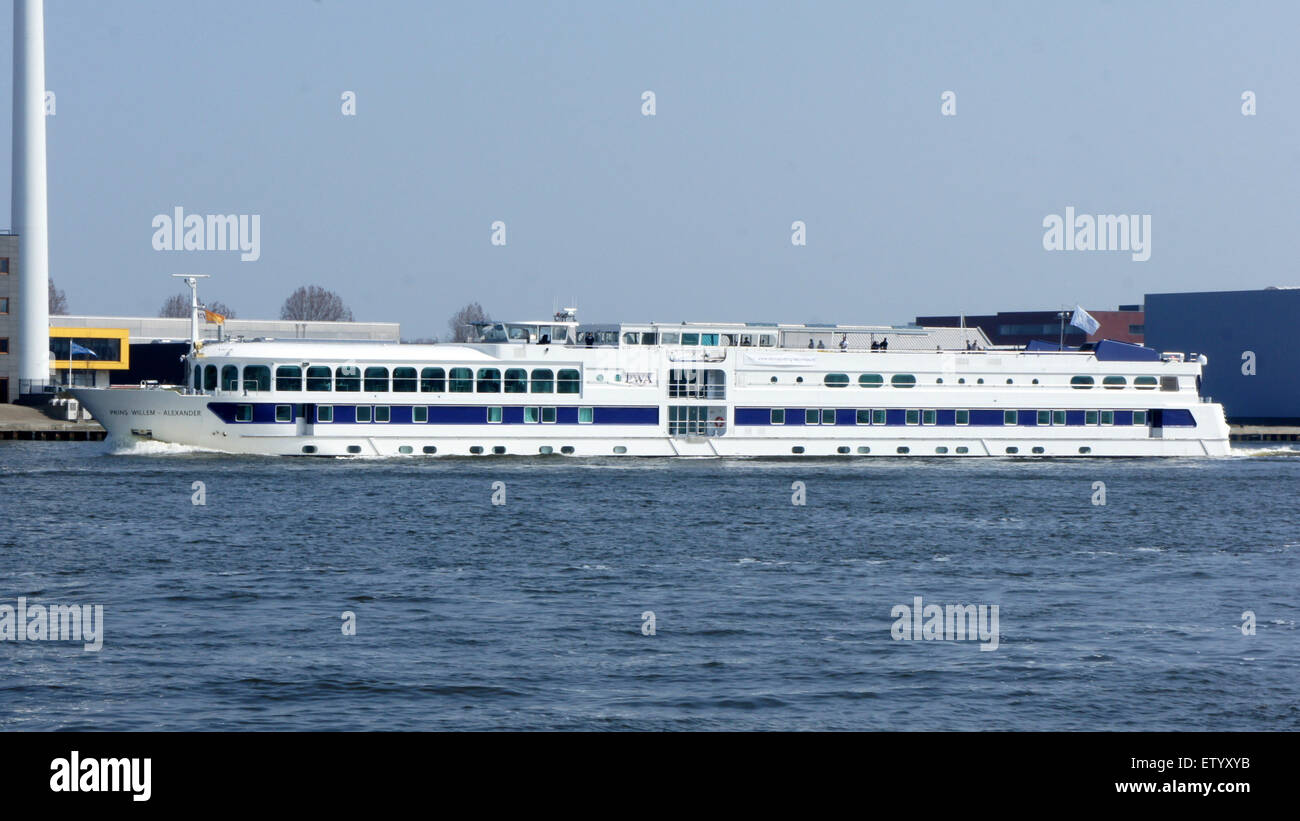 PRINS WILLEM-ALEXANDER ENI 02325776, Noordzeekanaal, Hafen von Amsterdam Stockfoto