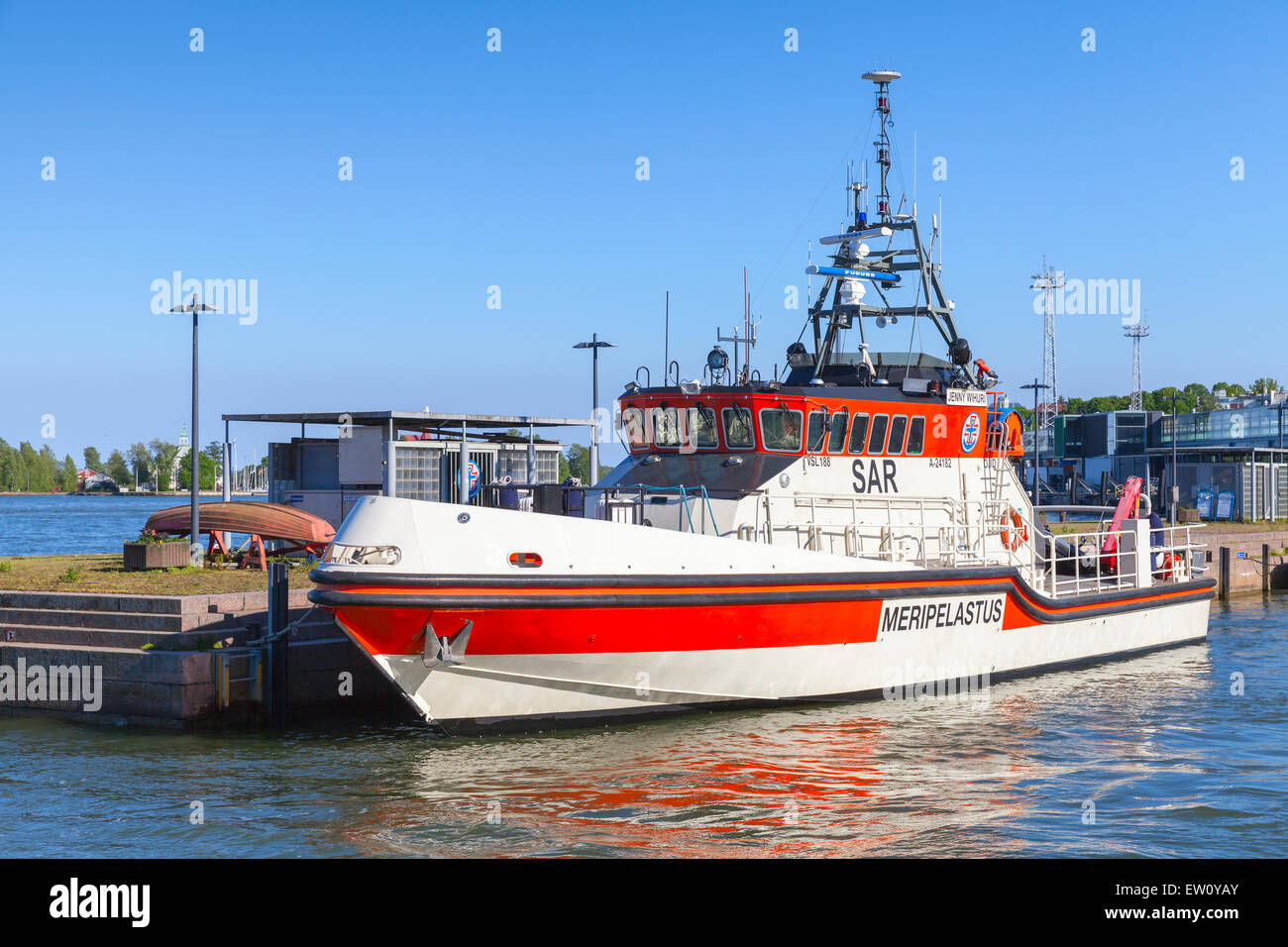 Helsinki, Finnland - 13. Juni 2015: Rettungsboot Jenny Wihuri steht vor Anker im Hafen von Helsinki Passagier Stockfoto