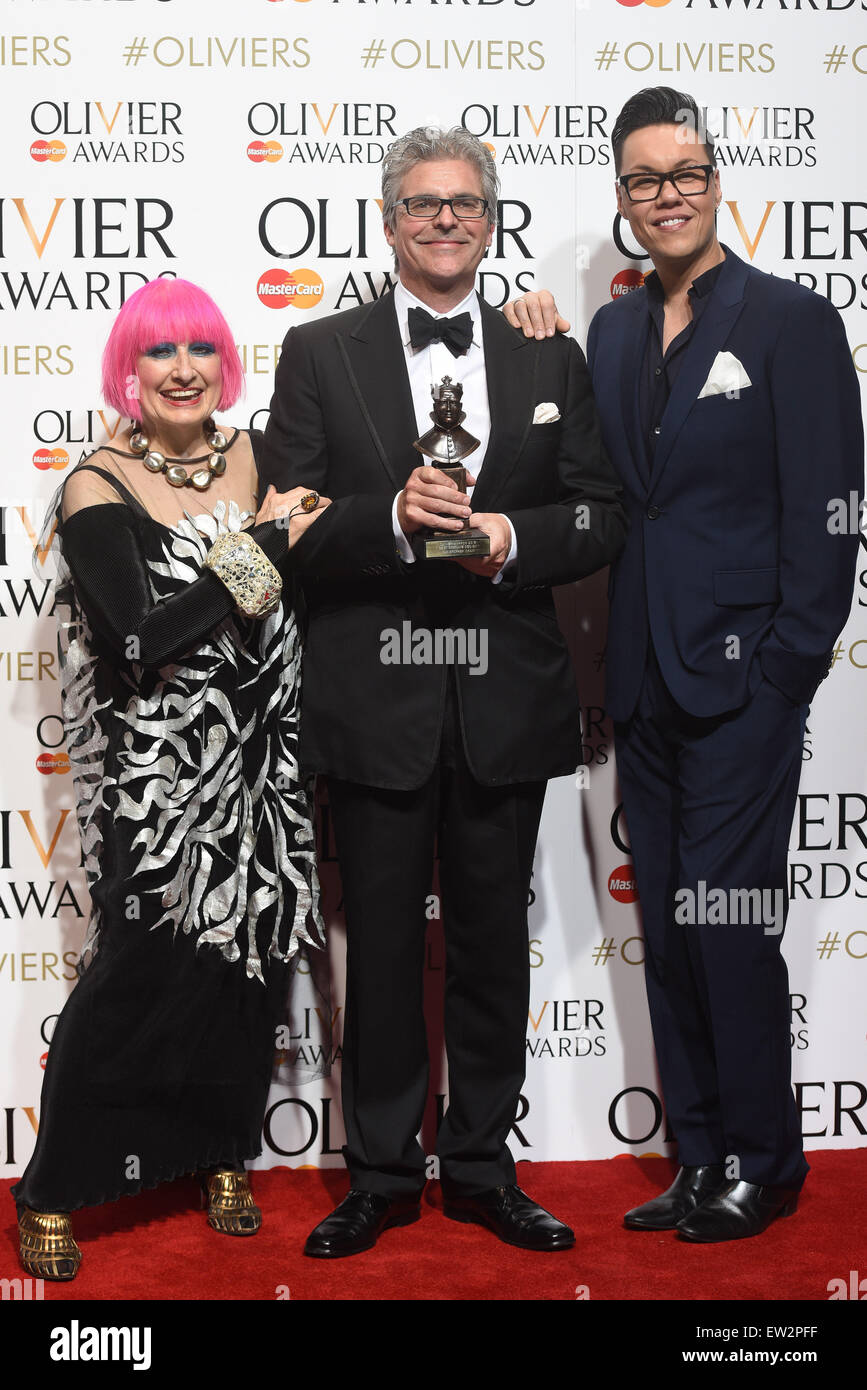 Die Olivier Awards statt am Royal Opera House - Gewinner.  Mitwirkende: Zandra Rhodes, Matthew Byam-Shaw, Gok Wan wo: London, Vereinigtes Königreich bei: 12. April 2015 Stockfoto