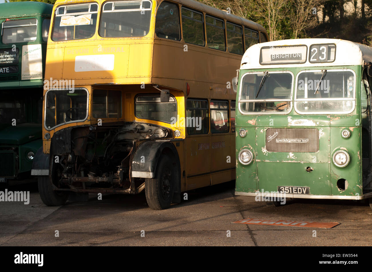 Britische Oldtimer Busse Stockfoto