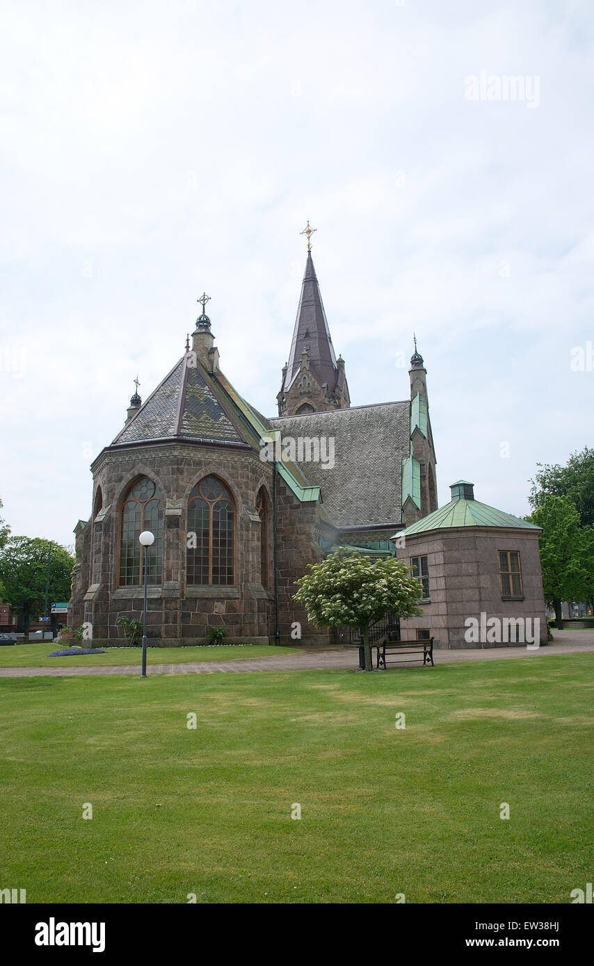 Falkenberg Kirche erbaut im neugotischen Stil mit Rosenkranz Fenstern, 1892, Falkenberg, Schweden. Stockfoto