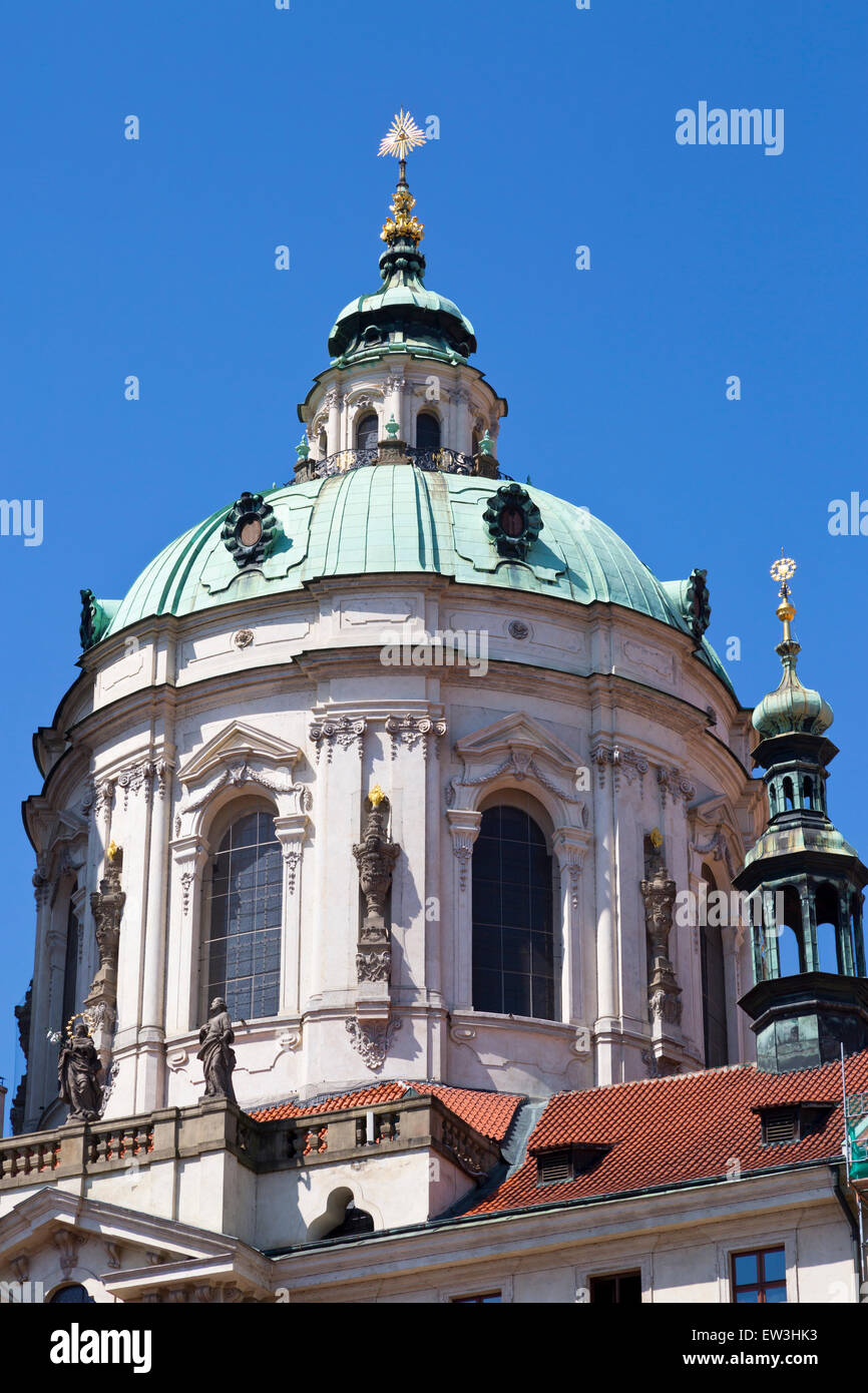 St.-Nikolaus-Kirche in Prag, Tschechien Stockfoto