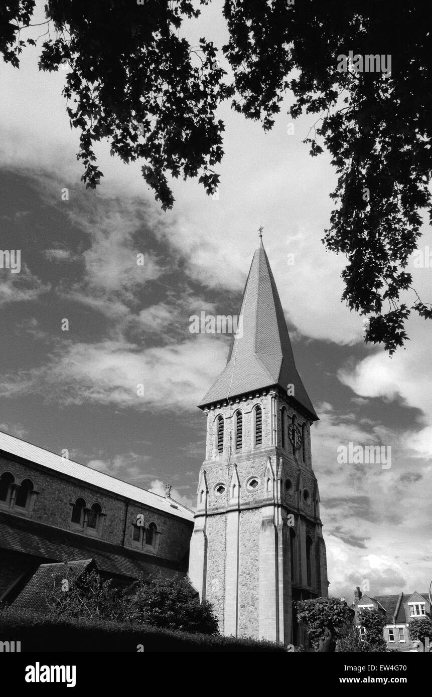 Viktorianische Kirche des Hl. Johannes der Evangelist, East Dulwich, South East London UK Stockfoto