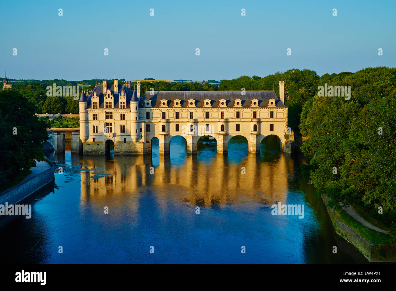 Frankreich, Indre-et-Loire, Schloss Chenonceau und den Fluss Cher Stockfoto