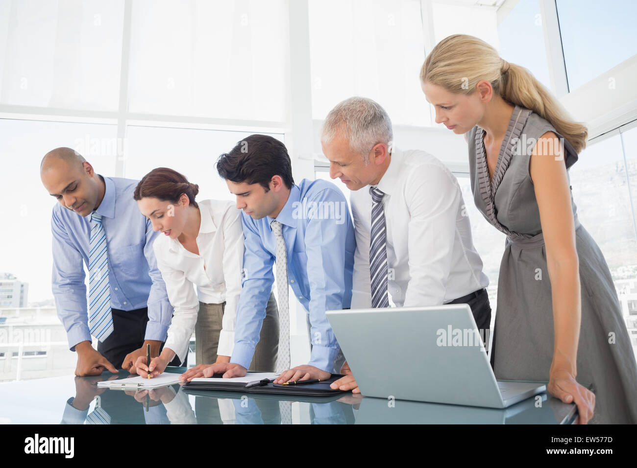Business-Team während der Sitzung Stockfoto