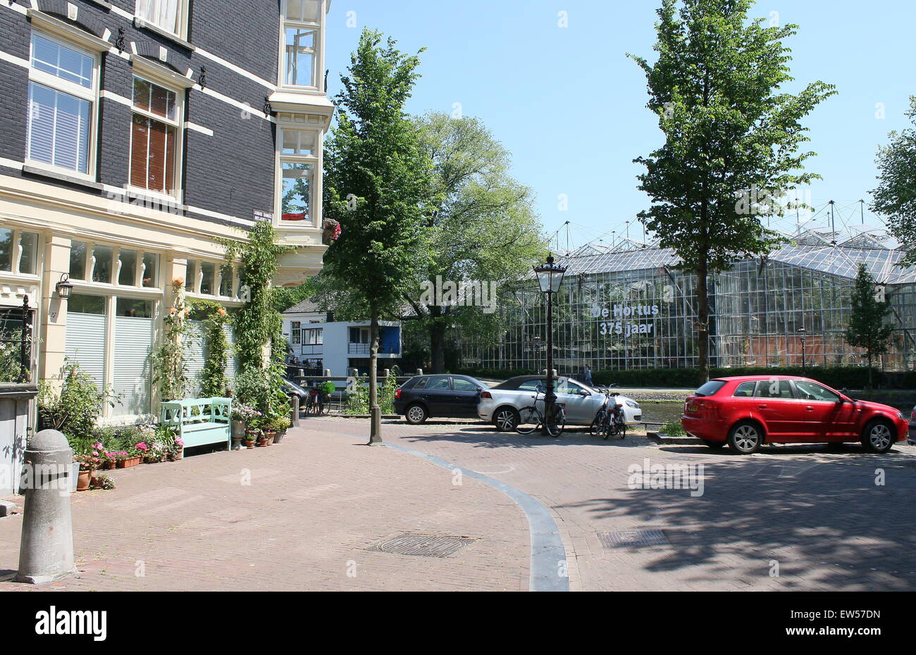 Hortus Botanicus Botanischer Garten in der Plantage Bezirk von Amsterdam, die Niederlande, von Jonas Daniël Meijerplein gesehen Stockfoto