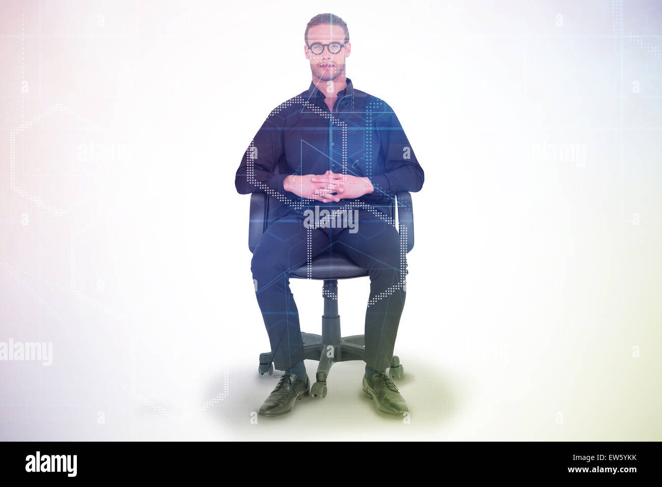 Zusammengesetztes Bild Heck Geschäftsmannes sitzen auf einem Bürostuhl Stockfoto