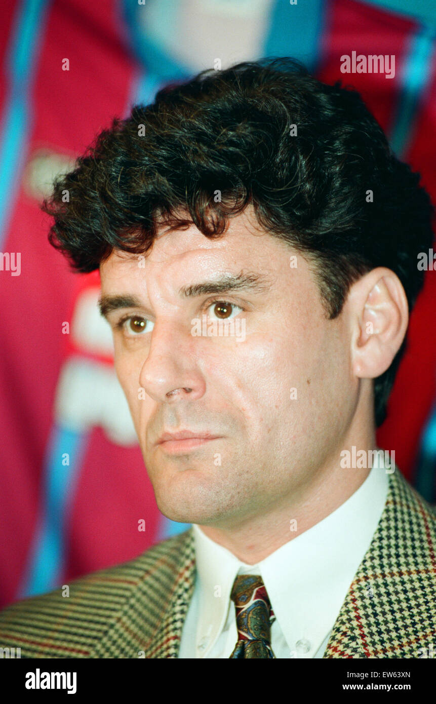 Brian ist wenig enthüllt als neuer Manager von Aston Villa. Das Bild zeigt seine Assistentin an Leicester, John Gregory. 25. November 1994. Stockfoto