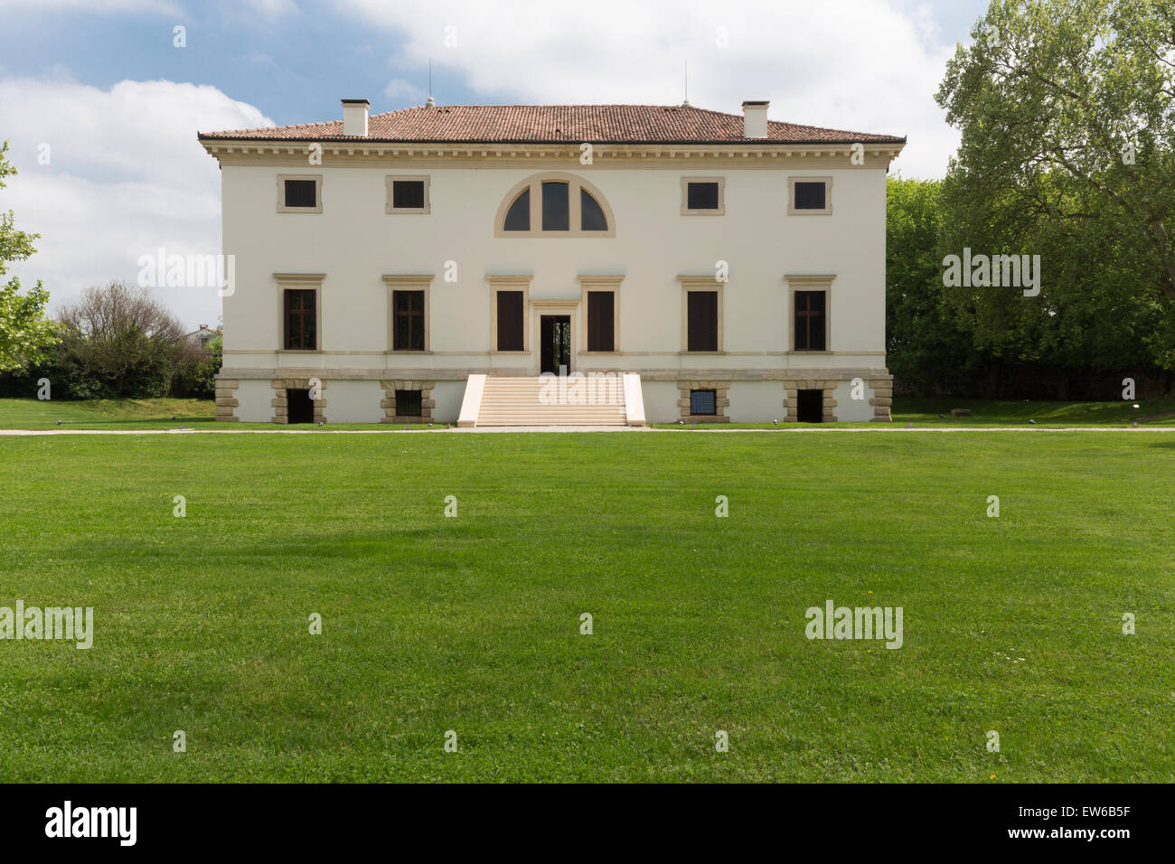 Die Villa Pisani Bonetti ist eine Patriziervilla, entworfen von Andrea Palladio, befindet sich in Bagnolo, einem Weiler in der Comune Lonigo in der Region Venetien in Italien. Stockfoto